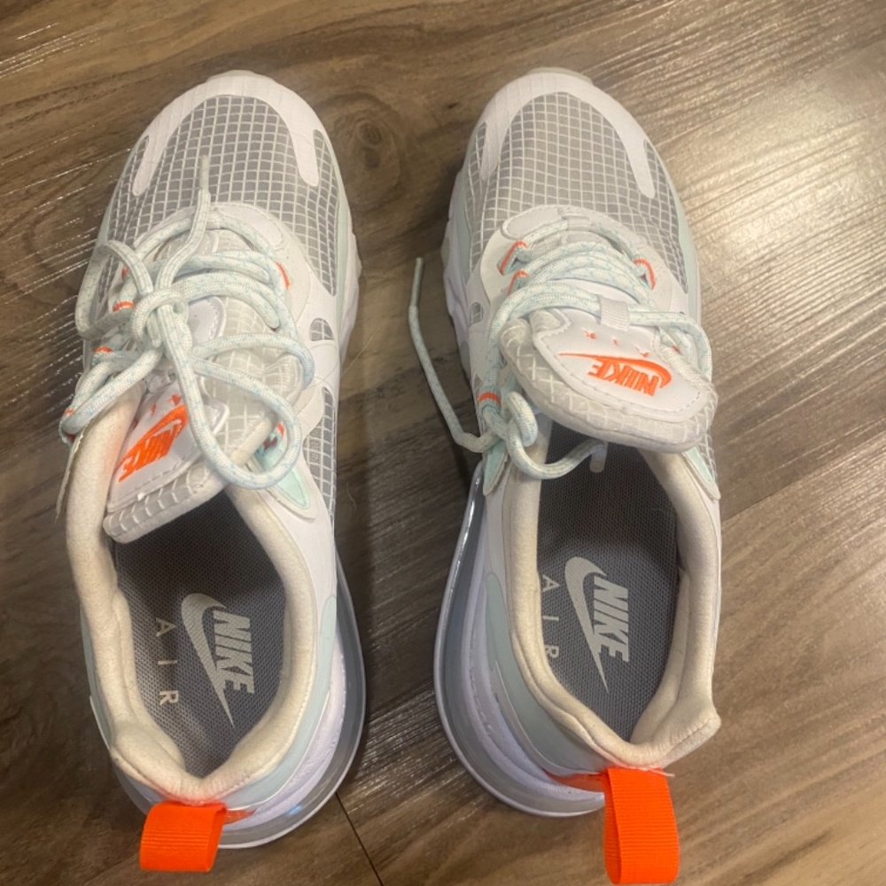 Nike Air React - image 3